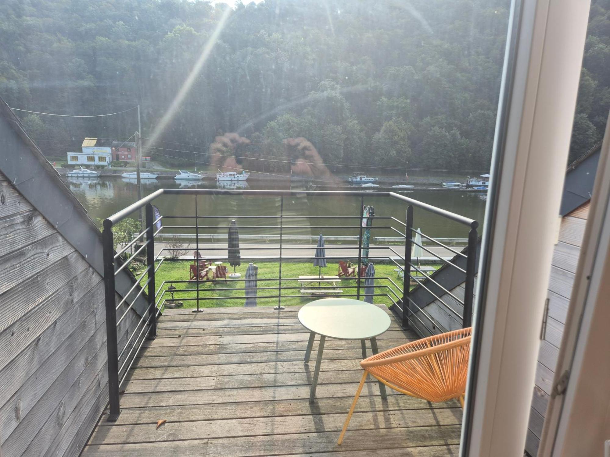 Bed and Breakfast Panama Rio Waulsort Exterior foto